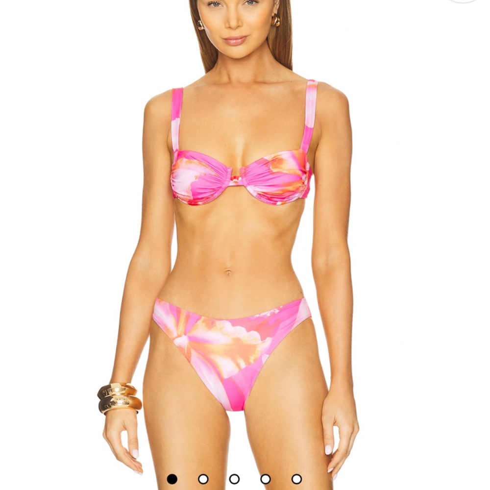 Cin Cin- Ariel Top & Boulevard classic bottom **selling as set only***